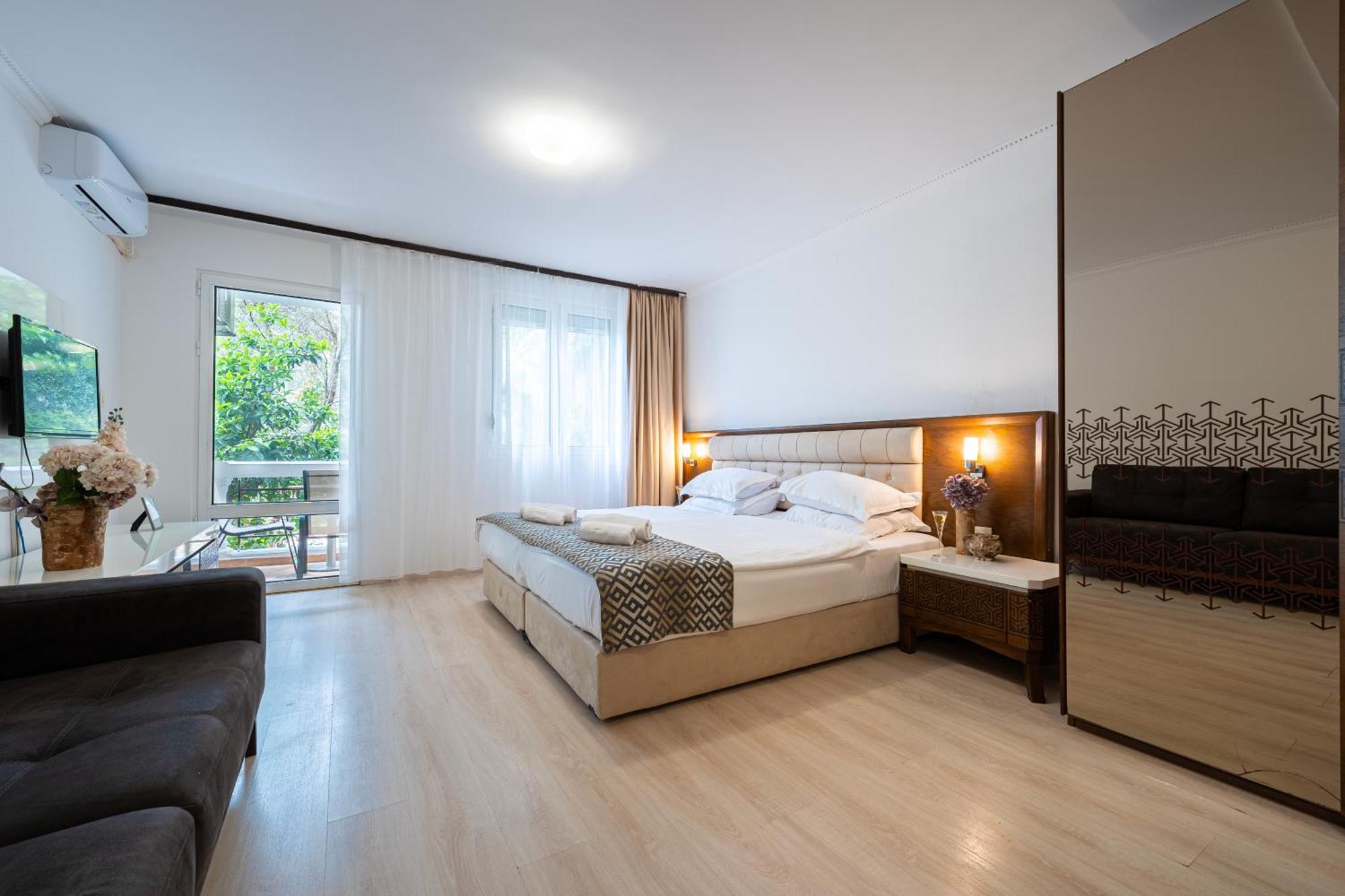 Hotel Adrovic Sveti Stefan Zewnętrze zdjęcie